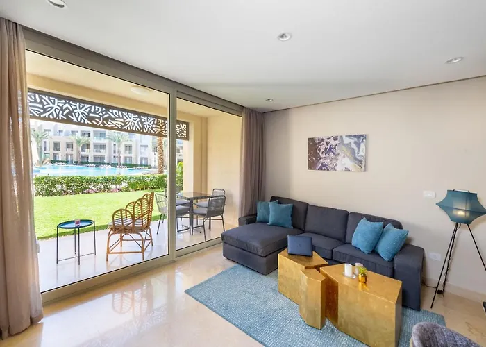 Elegant & Edgy 2 Bedroom W & Pool Mangroovy * Hurghada